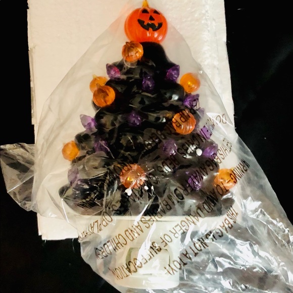 Halloween Bubble Tree Night Light, New - Picture 5 of 16